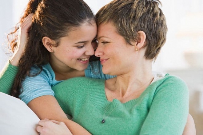 Con gái tuổi dậy thì cực kỳ nhạy cảm, ba mẹ cần cư xử và bảo ban thế nào để công chúa nhà mình luôn vui khỏe, tự tin?-2