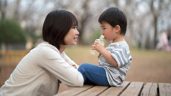 Giáo sư Harvard nói: Trẻ có 3 cơ hội để thông minh hơn, nhưng thay vì chú trọng IQ, cha mẹ hãy tập trung trau dồi EQ cho trẻ nhiều hơn-2