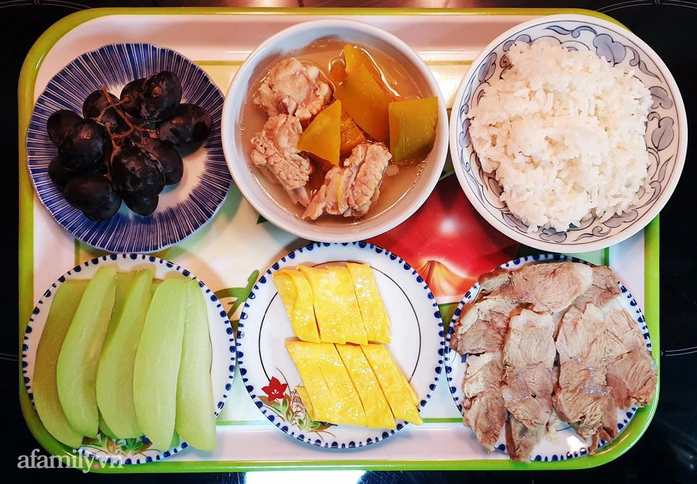 Nịnh vợ đẻ 3 đứa đi, cả thế giới để anh lo, chồng nấu cơm cữ siêu ngon khiến dân tình trầm trồ đẻ luôn 10 đứa cũng được-5