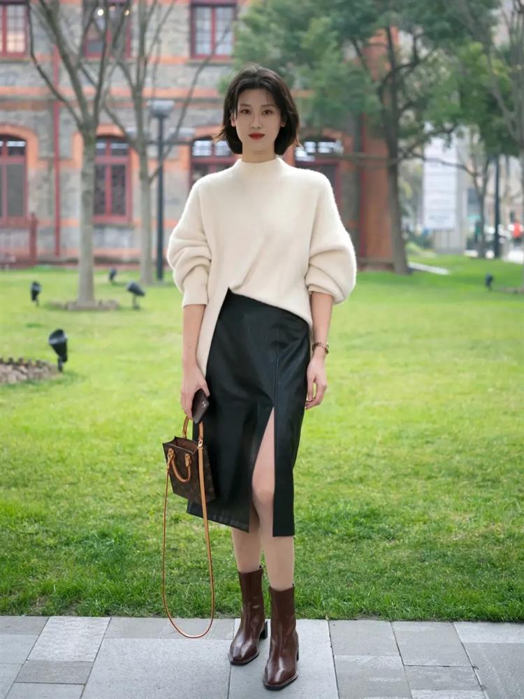 Street style Châu Á: Hội chị em lên đồ diện quần jeans đẹp chuẩn không trượt bộ nào-5