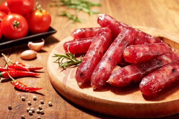 Sự thật rùng mình khi soi lạp xưởng bẩn dưới kính hiển vi, tiết lộ loại thịt có khả năng gây ung thư cao bậc nhất được WHO cảnh báo-4