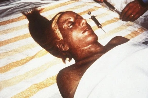 Bí ẩn xác ướp vị Đệ nhất phu nhân xinh đẹp nhất thế giới: Người đàn bà đẹp nao lòng lúc sống, chết rồi vẫn không thoát khỏi phận truân chuyên-6