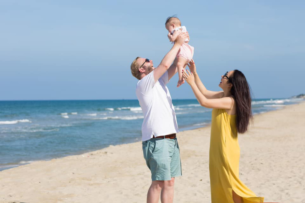 Sau 15 năm đăng quang, Hoa hậu gia thế khủng” Ngô Phương Lan hiện tại sống ra sao?-8