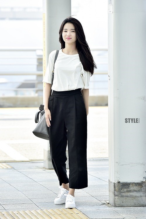 4 nữ diễn viên Hàn trung thành với style tối giản mà vẫn đẳng cấp, học hỏi là không lo mặc xấu-6