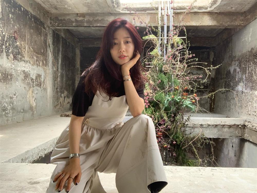 4 nữ diễn viên Hàn trung thành với style tối giản mà vẫn đẳng cấp, học hỏi là không lo mặc xấu-11