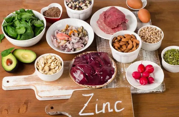 Tăng sức đề kháng cho trẻ ngừa Covid-19: Nhiều mẹ chỉ bổ sung vitamin C, kẽm, mà quên vi chất quan trọng này-3