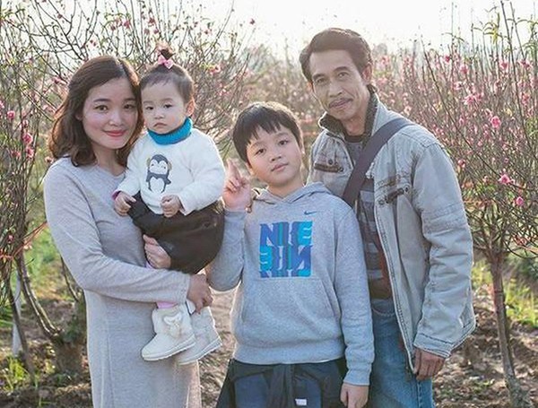 Vợ trẻ kém 25 tuổi của NSƯT Phú Đôn: Xinh xắn, được chồng cưng chiều, yêu thương-8