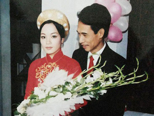 Vợ trẻ kém 25 tuổi của NSƯT Phú Đôn: Xinh xắn, được chồng cưng chiều, yêu thương-1