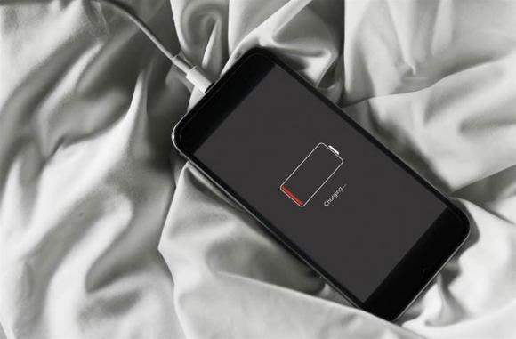 Dù là loại điện thoại nào, bạn cũng phải ghi nhớ 4 điểm này khi sạc pin, nếu không dế yêu sẽ chẳng mấy thành phế vật, hãy tăng thêm kiến ​​thức-2