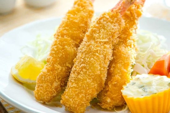 Tôm chiên kiểu này giòn bên ngoài mọng nước bên trong, trẻ lười ăn mấy cũng thích thú khen ngon