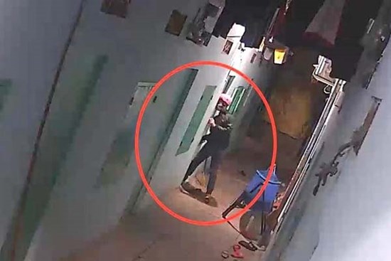 Quên không khóa cửa phòng trọ khi ngủ, đôi vợ chồng bị trộm cuỗm sạch số tiền tích góp suốt 10 năm