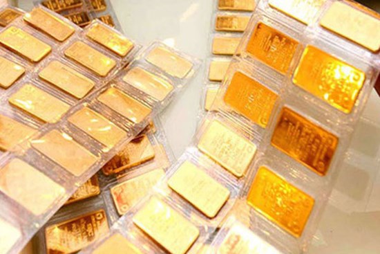 Đau đớn ôm vàng, 1 ngày lỗ ngay 5 triệu/lượng