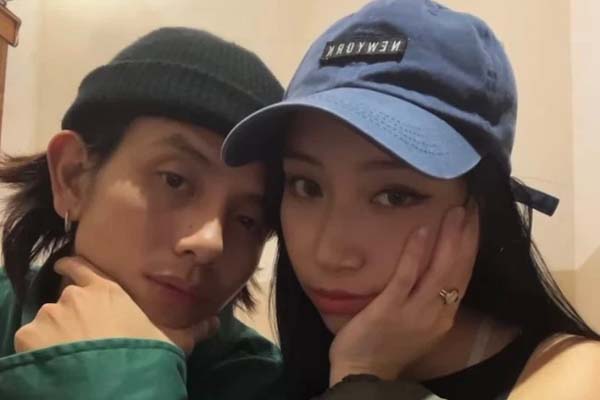 Diva Mỹ Linh sống an yên, viên mãn trong biệt phủ nhiều cây xanh nên tuổi U50 vẫn trẻ đẹp-9