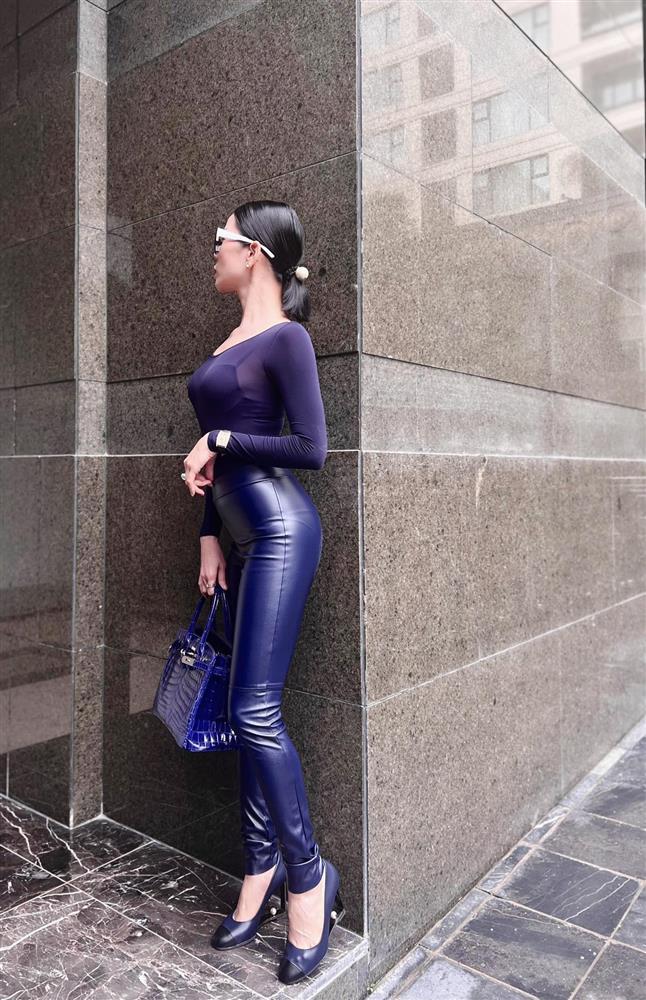 Lệ Quyên thích nói lời hoa mỹ nhưng ăn mặc thì kém tinh tế vô cùng-4