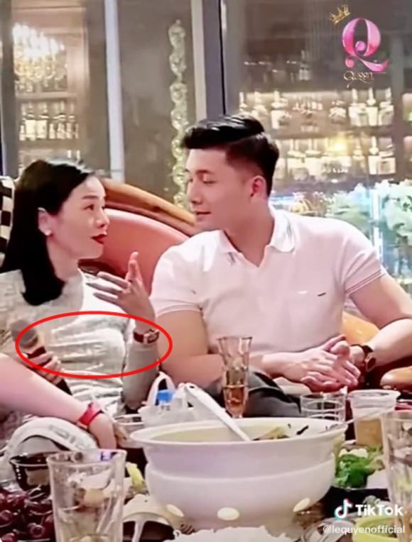 Lệ Quyên thích nói lời hoa mỹ nhưng ăn mặc thì kém tinh tế vô cùng-6