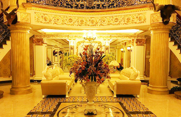 Lý Nhã Kỳ và thú vui tậu BĐS không hồi kết: Từ bạch dinh dát vàng đến resort triệu đô, thậm chí cả tòa chung cư 25 tầng cũng về tay chị đại!-2