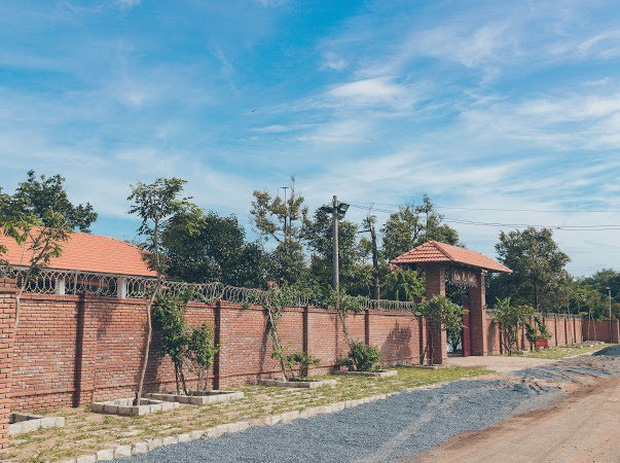 Lý Nhã Kỳ và thú vui tậu BĐS không hồi kết: Từ bạch dinh dát vàng đến resort triệu đô, thậm chí cả tòa chung cư 25 tầng cũng về tay chị đại!-8