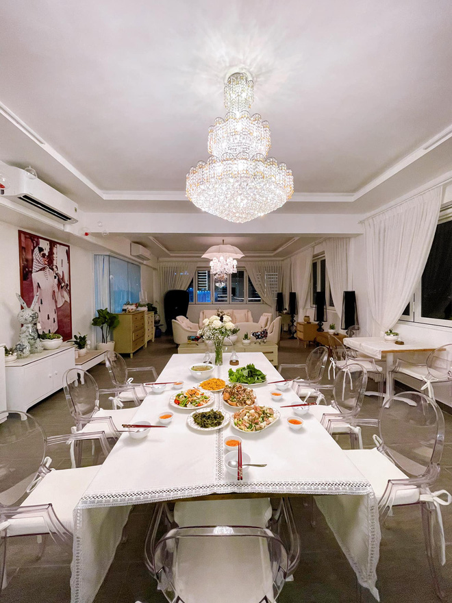 Lý Nhã Kỳ và thú vui tậu BĐS không hồi kết: Từ bạch dinh dát vàng đến resort triệu đô, thậm chí cả tòa chung cư 25 tầng cũng về tay chị đại!-19