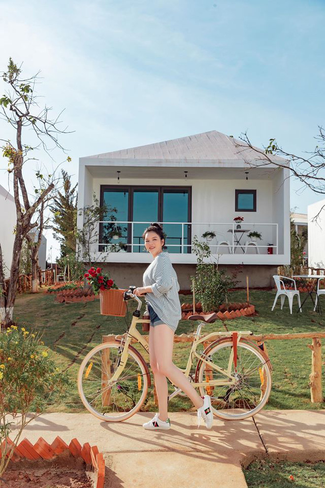 Lý Nhã Kỳ và thú vui tậu BĐS không hồi kết: Từ bạch dinh dát vàng đến resort triệu đô, thậm chí cả tòa chung cư 25 tầng cũng về tay chị đại!-24