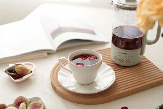 Tối nào cũng uống loại trà này, tôi ngủ ngon hơn hẳn mà da dẻ căng mượt, bị ho thì cực nhanh khỏi!