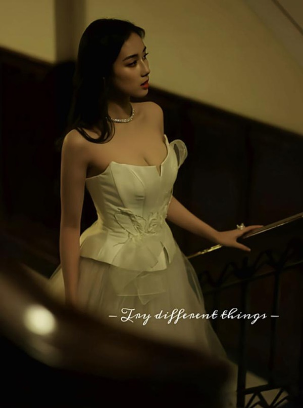 Con gái út đi lùi mới về đích” của vua sòng bài Macau: 12 tuổi được cha tặng dinh thự, sống sang chảnh hơn công chúa, visual lại còn như idol-11