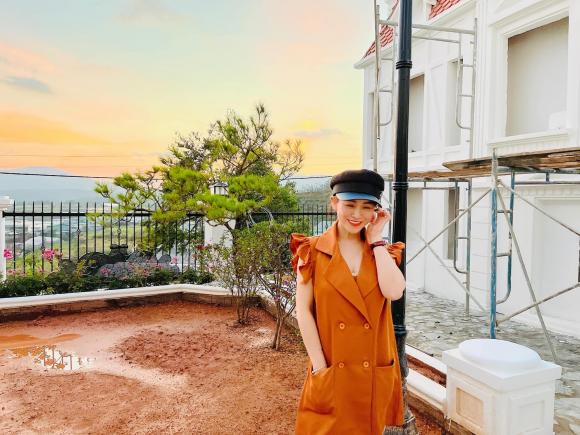 Diễn viên Kiều Linh khoe biệt thự 20 tỷ đồng mới hoàn thiện ở Đà Lạt-3