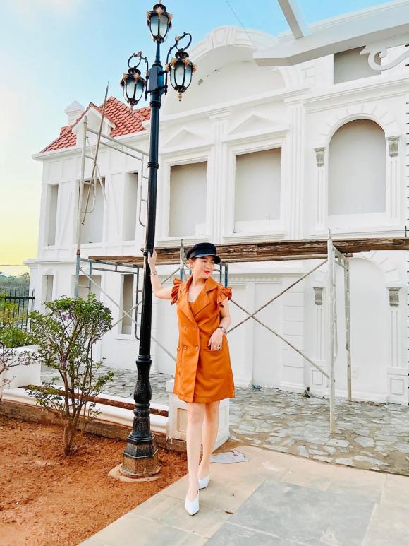 Diễn viên Kiều Linh khoe biệt thự 20 tỷ đồng mới hoàn thiện ở Đà Lạt-4