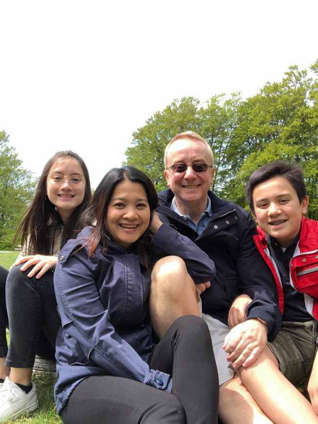 Con hỏi cần phải make love bao nhiêu phút? Chồng nữ diễn viên nổi tiếng Việt Nam trả lời đầy hài hước, khiến cả nhà bớt ngại-2