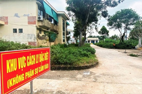 Thân nhân người chết vì COVID-19 chịu phí mai táng 'cắt cổ', còng lưng trả nợ