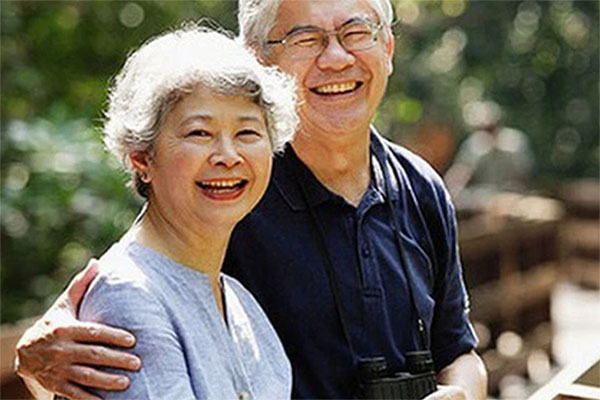 Mẹ chồng sống ở nhà tôi 10 năm, luôn nói tôi không hiếu thảo, hàng xóm vô tình nói một câu, bà sững sờ-2