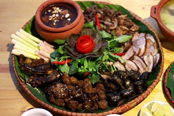 Mùa dịch nhà nào cũng chăm dùng tỏi để tăng đề kháng nhưng khuyến cáo không kết hợp 6 thực phẩm sau kẻo giống như ăn phải thuốc độc-4