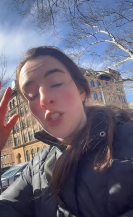 Phải tự trả tiền ăn kem trong lần hẹn hò đầu tiên, điều xảy đến vào cuối buổi ngoài sức tưởng tượng của cô gái xinh đẹp!-1