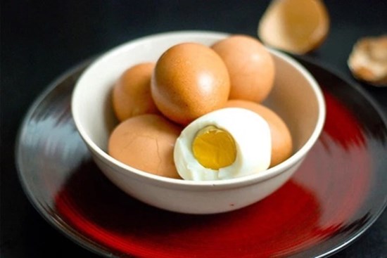 Cả gia đình 4 người bị ngộ độc nặng sau khi ăn bữa tối với trứng gà, cảnh báo cách ăn trứng nguy hiểm có thể sinh độc tố đe dọa tính mạng