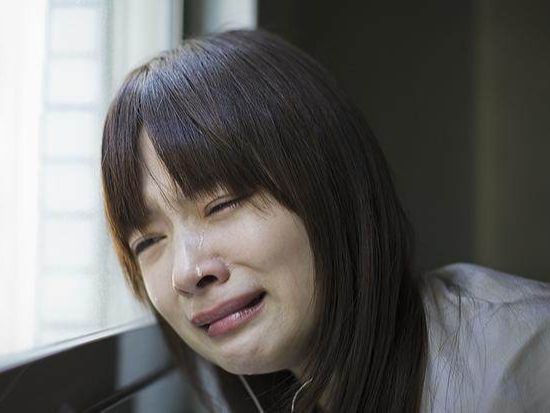 Chồng bỗng thay đổi với những biểu hiện lạ, tôi nghi ngờ theo dõi thì phát hiện ra sự thật đau lòng-2