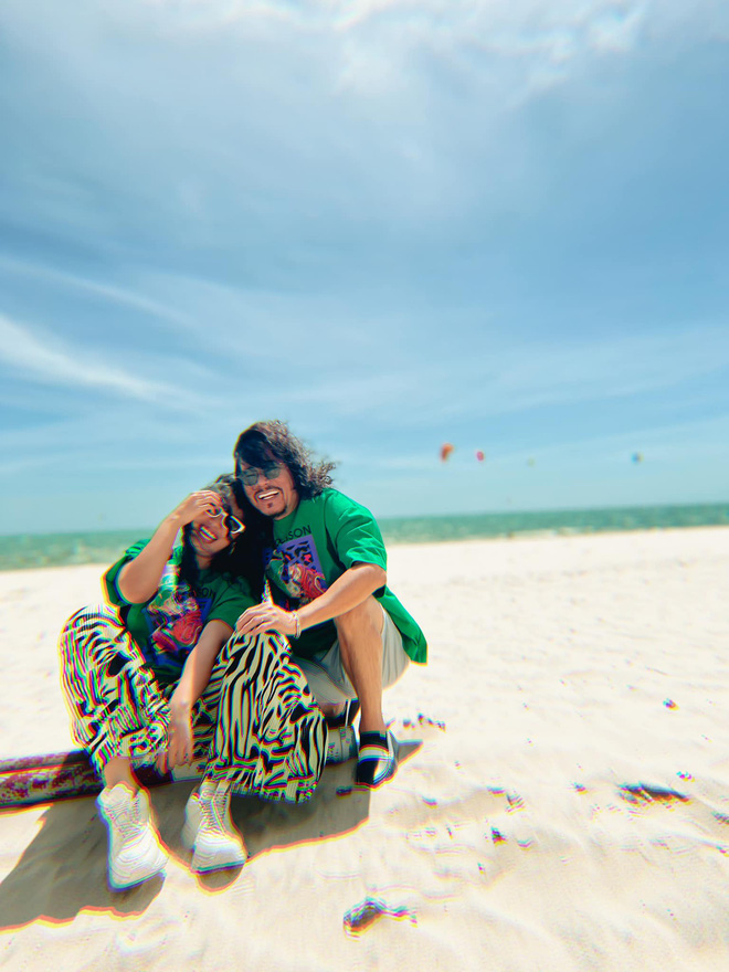 Ái nữ nhà cặp đôi huyền thoại Cẩm Vân - Khắc Triệu phục hồi kỳ diệu sau tai nạn ô tô kinh hoàng, đứng hát chung sân khấu với bố mẹ cực ngọt ngào-7