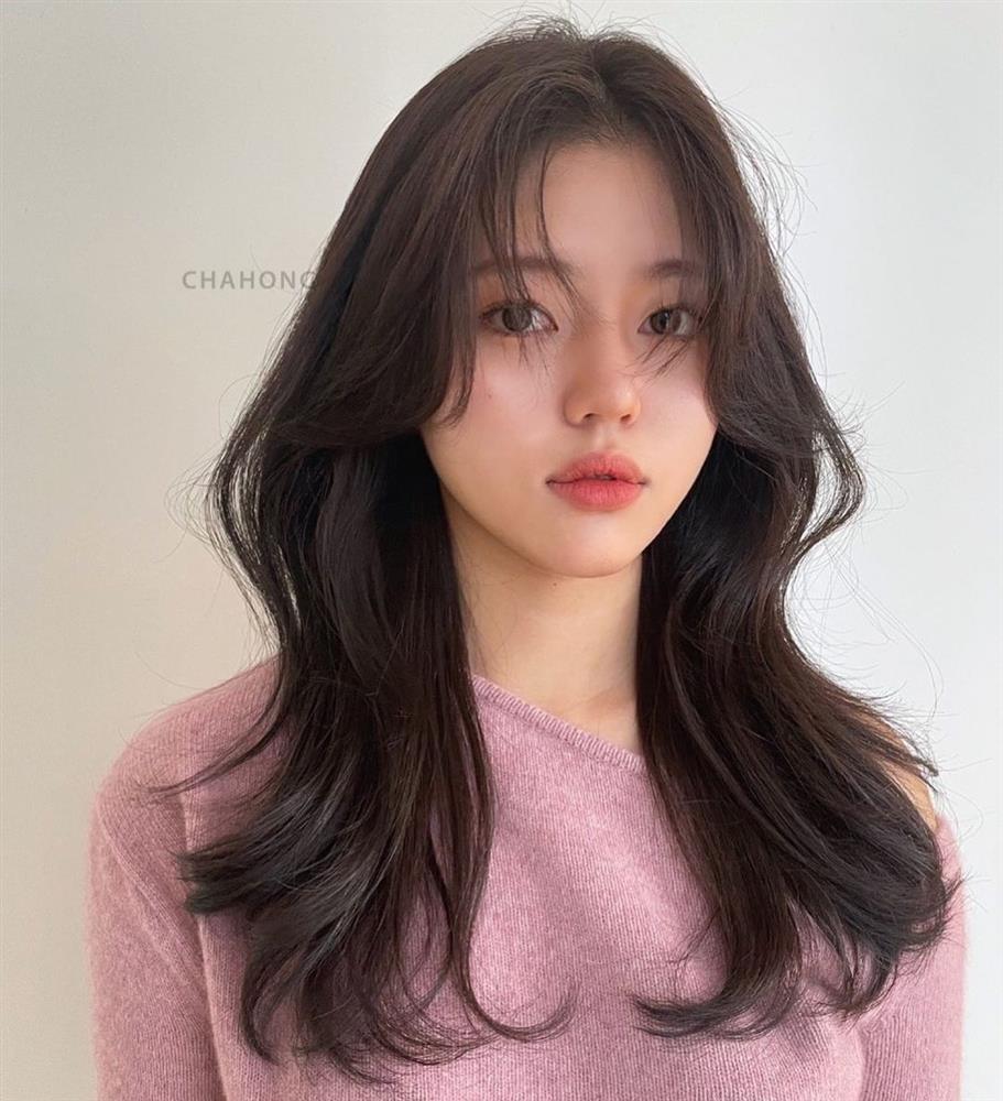 Là tóc xoăn nhưng 4 kiểu này giúp trẻ ra 5 tuổi, còn đang là xu hướng hot rần rần ngoài tiệm-13