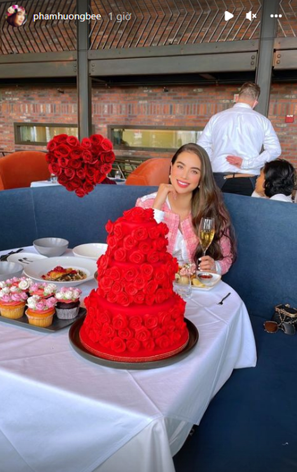 Chỉ bằng một hành động nhỏ, Phạm Hương ngầm tiết lộ độ cưng chiều của chồng đại gia dành cho mình-4