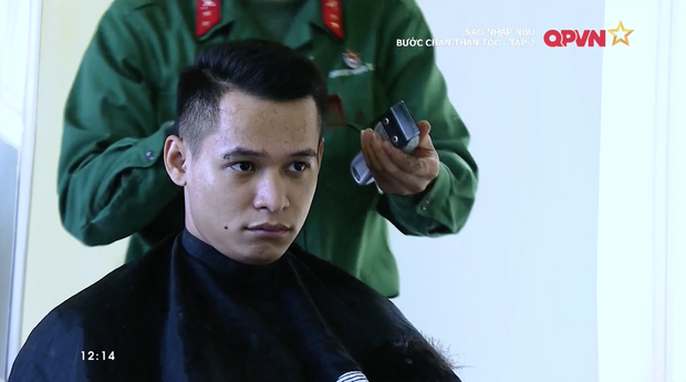 Độ Mixi: Tóc anh bạc sớm do... nghèo!-4