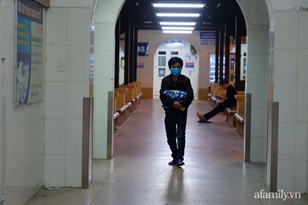 Không phải 9, khám nghiệm tử thi phát hiện 10 chiếc đinh trong đầu bé gái bị nhân tình của mẹ bạo hành-1