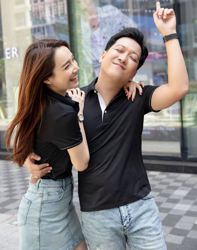 Nhã Phương khoe clip gia đình đi chơi nhà vườn, nhưng dân tình chỉ tập trung soi 1 hành động của Trường Giang với con gái: Dạy con TINH TẾ quá-1