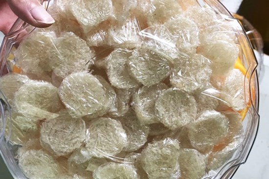 Tổ yến món ăn ‘quý tộc’ giá rẻ như rau mua về tẩm bổ