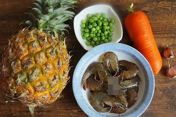 Cơm nguội đừng lãng phí bỏ đi, mang đi rang cùng với loại quả này ăn chua ngọt cực ngon, người lớn và trẻ em đều thích mê-3