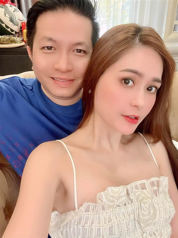 Vợ chồng nữ đại gia Di Băng chi 15 triệu/đêm ở phòng Tổng thống nhưng lại thèm 1 món bèo bọt được cất trong tủ siêu sang của khách sạn-10