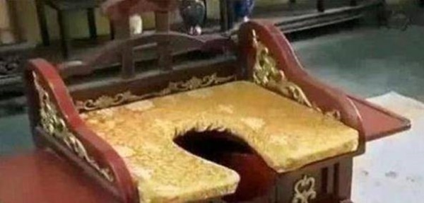 Tử Cấm Thành không có nhà vệ sinh, vậy người sống trong cung phải giải quyết nhu cầu hằng ngày bằng cách nào? Câu trả lời cực kỳ đơn giản!-3