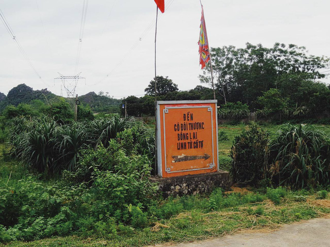 Understanding more about Thuong Bong Lai Co Linh Tu - where the giant albino python just appeared: Who is Co Doi Thuong Ngan?  What does the white snake mean in Mother Goddess worship?-9