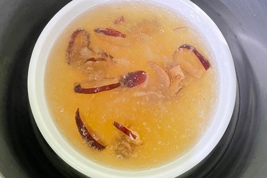 Từ A-Z kinh nghiệm nhặt yến nhanh và chưng yến ngon lành, mùa này nhà nào cũng cần, chị em nhất định không thể bỏ qua!