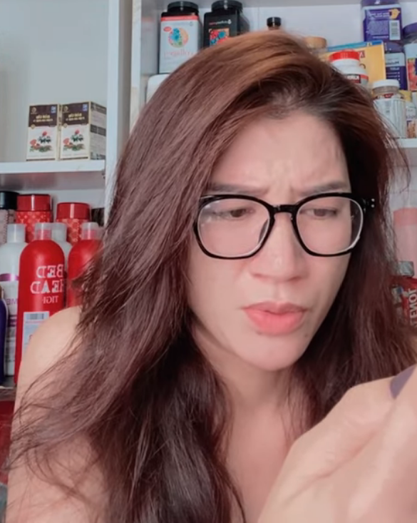 Trang Trần ám ảnh, sợ hãi trước câu nói của mẹ ruột: Vì mày mà con trai tao chết-2