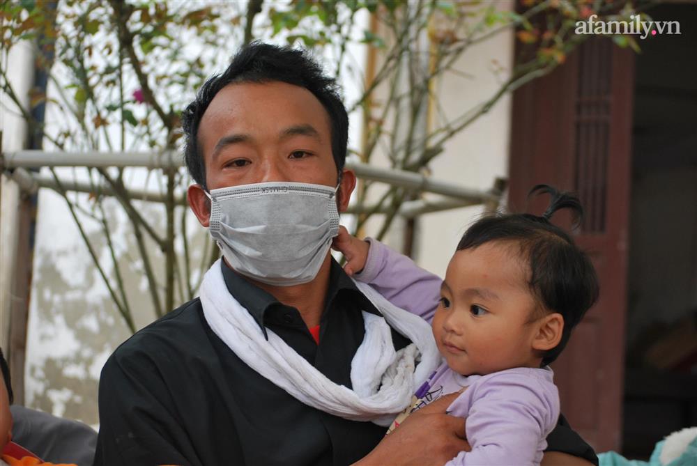 Vụ chìm tàu ở Hải Phòng: Ký ức kinh hoàng của người cha lặn xuống đáy biển cứu con gái 1 tuổi và nỗi day dứt về câu nói cuối cùng của vợ trước khi buông tay-1