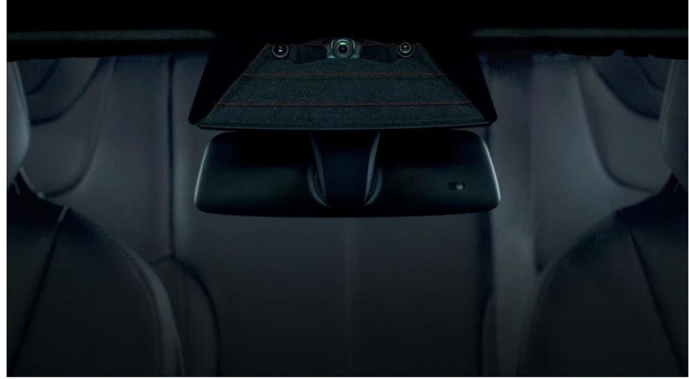 Mẫu xe cao cấp nhất của Tesla gây tai nạn ở Hà Nội: Trí tuệ nhân tạo đã ngủ quên?-4