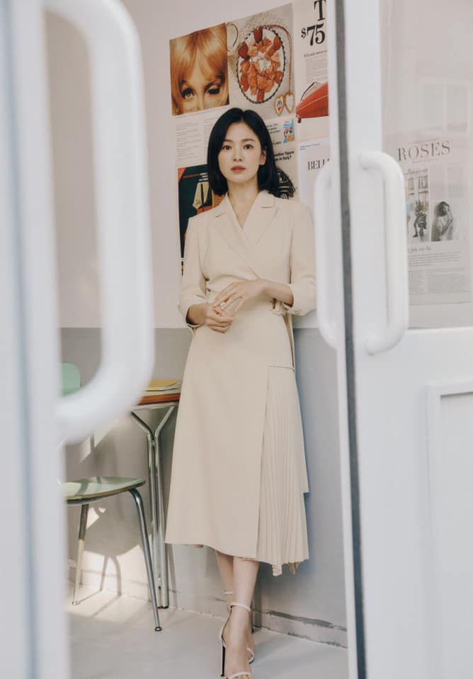 Nhìn màn thay máu style của Song Hye Kyo dạo gần đây thì đố ai còn dám chê cô phèn-9